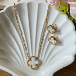 Anti tarnish necklace set