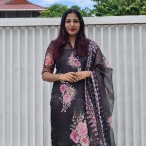 Soft Organza Three-Piece Unstitched Salwar Set with Lining