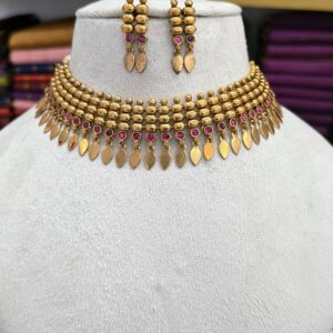 Elakathali choker