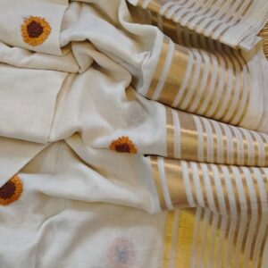 🌸 Beautiful Floral Hand Embroidery on Pure Authentic Mul Cotton Sarees 🌸